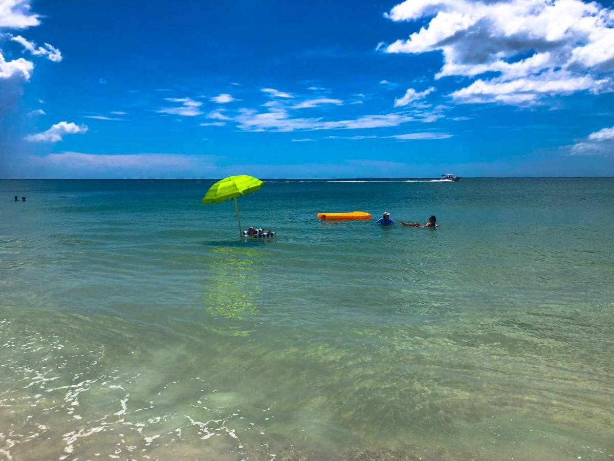 Anna Maria Island Runaway Tropical Escape Bradenton Beach Exterior photo