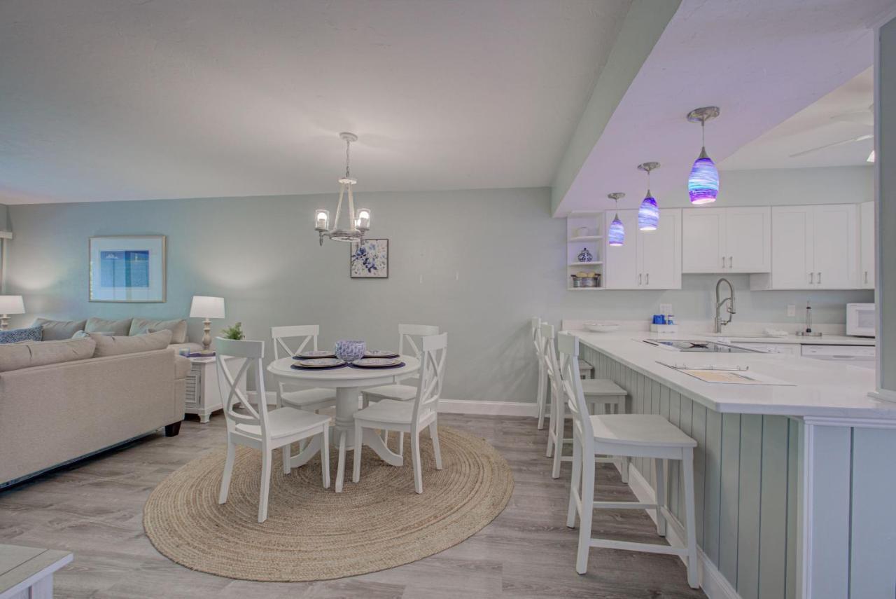 Anna Maria Island Runaway Tropical Escape Bradenton Beach Exterior photo